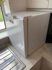Mini fridge