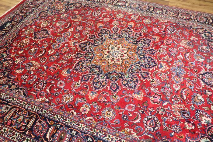 P.ersian Mashad Rug 'Signed' 345x248cm (MESH)