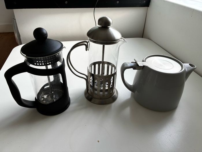 french press x 2 and tea pot