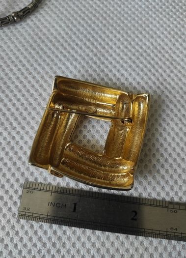 Sphinx A1741 brooch