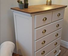 Beautiful 6 Drawer Chest of Drawers with Natural Wood Top