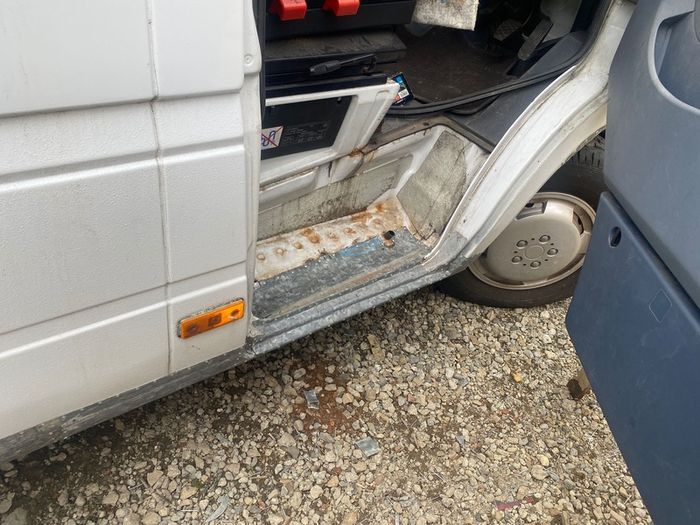 UPDATE - Mercedes Sprinter professionally converted campervan
