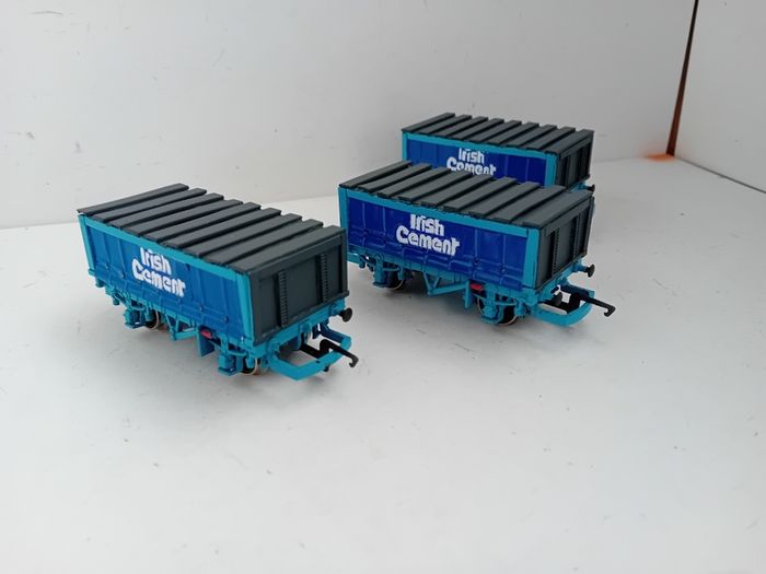 Model Railway Irish Cement Pallet Wagons