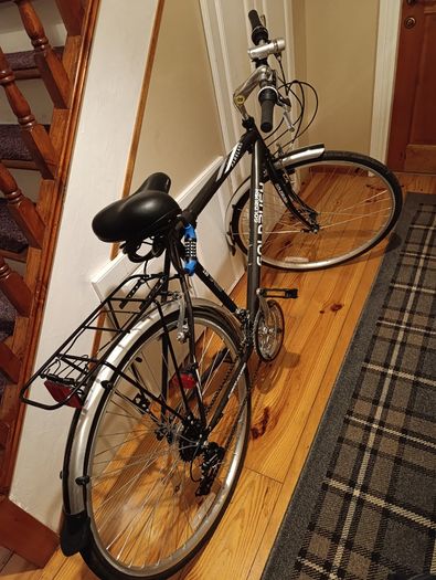 Goldrush Parkland  18 speeds hybrid bike