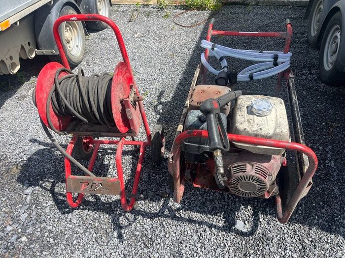 3000 psi  Honda power washer