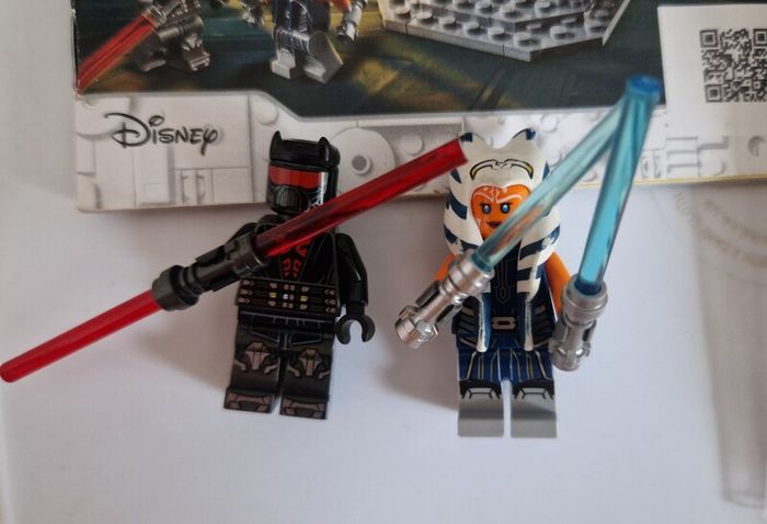 LEGO Dual on Mandalor, 75310