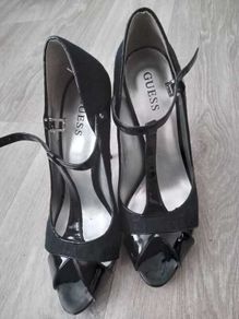 Guess heels