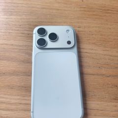 iPhone 17 pro 256gb sim free