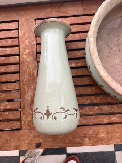 Vase and bowl