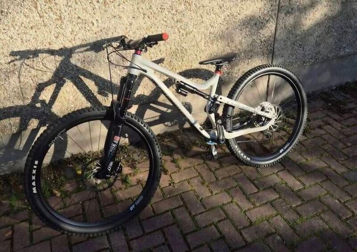Commencal Meta 29er Full frame wrap. Like new