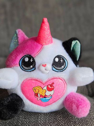 Small kittycorn plush toy