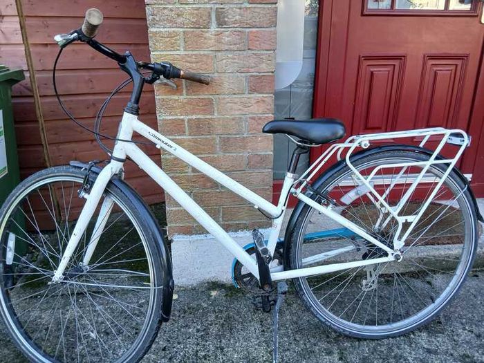 Girls/Small Ladies Lightweight Bike