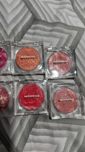 Morphe cloud light blushers
