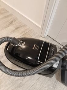Miele vacuum cleaner