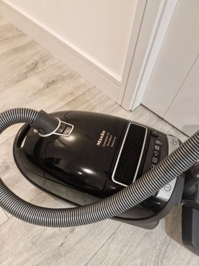 Miele vacuum cleaner