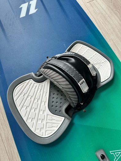 North Atmos Kitesurfing board