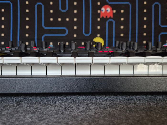OB-6 Keyboard Synth