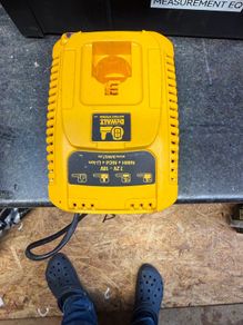 dewalt charger