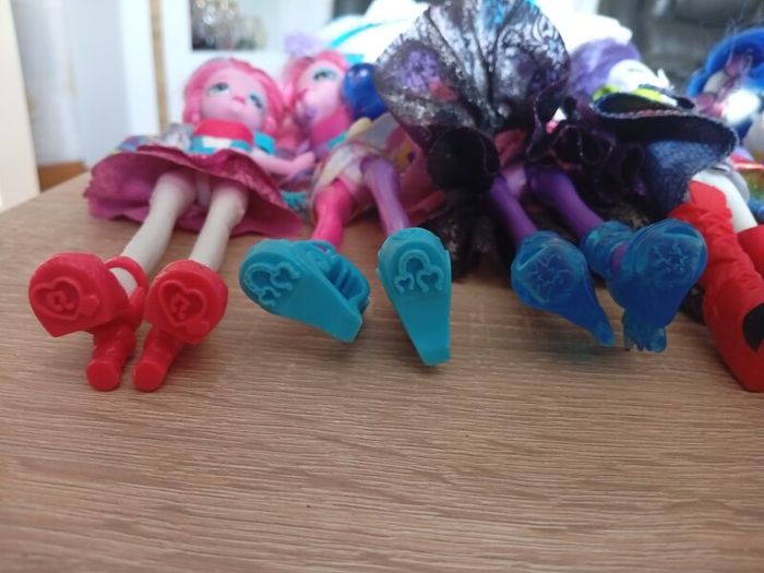 My Little Pony Equestria Girls Toy Bundle with DJ Pon3 Convertible