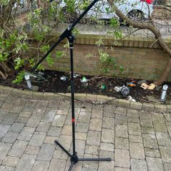 K&M microphone stand