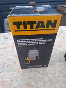 Titan 750w Mains Powered Dirty Water Pump & 10 meter Lay Flat 1.25 inch Hose