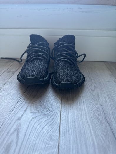 yeezy pirate black
