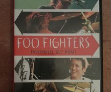 Foo Fighters - Everywhere But Home - DVD