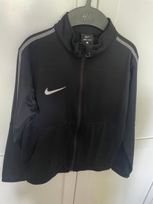 Nike zip up top size 8-10 years old