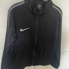 Nike zip up top size 8-10 years old