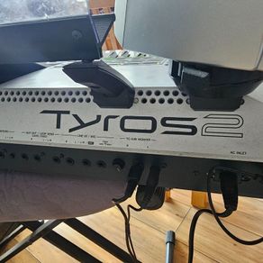 Keyboard Tyros 2