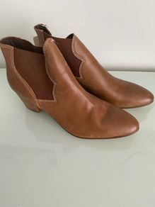 BNWT Leather Ankle Boots, size 6.5