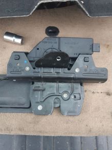 Bmw X5 E53 & Range Rover L322 Tailgate Lock Mechanism 8408492