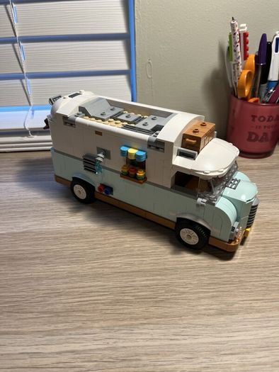 Lego Friends camper van
