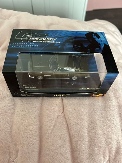 James Bond minichamps