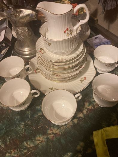 royal tara teaset free postage
