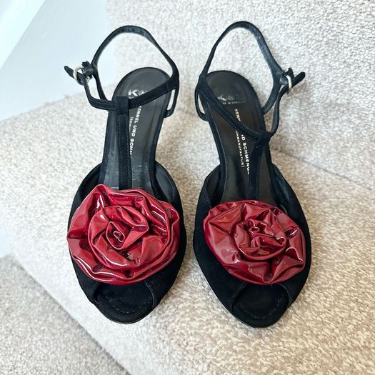 Kennel und Schmenger black peep toe heels