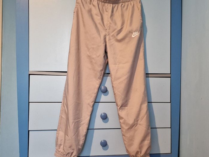 Nike tracksuit bottoms 12-13y