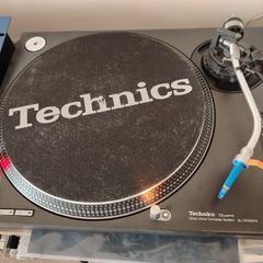 Technics SL-1210 MK2 - pair