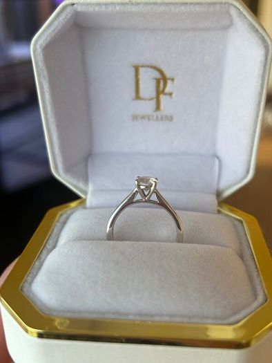 Engagement Diamond Ring