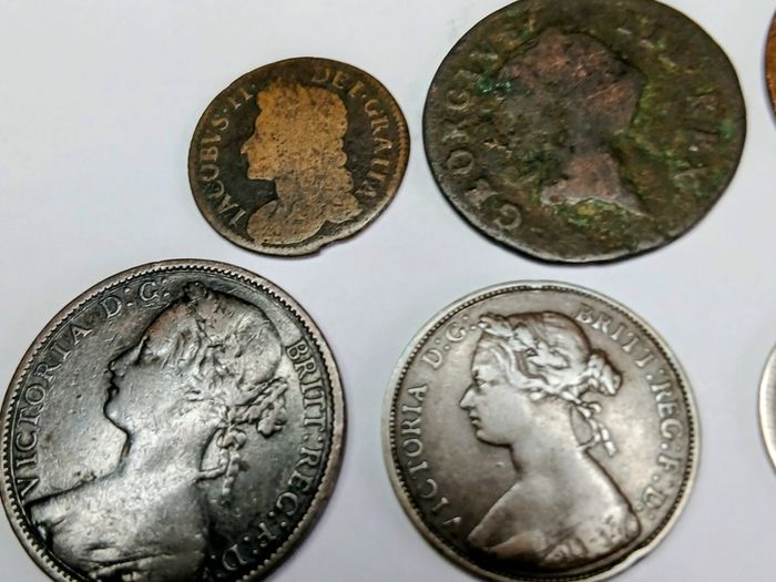 7 Coins Job Lot