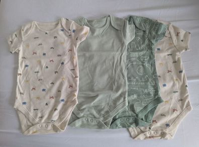 4 X bodysuits from George. new without tags. 2-3yrs.