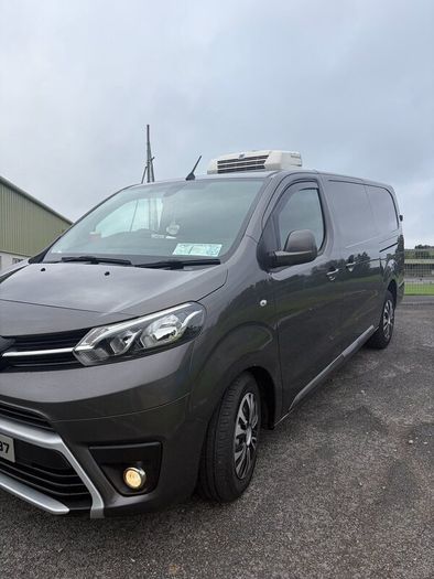 Toyota proace