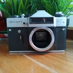 Zenit-ET Rare KMZ USSR Russian 35mm Reflex Film Camera, 81013319