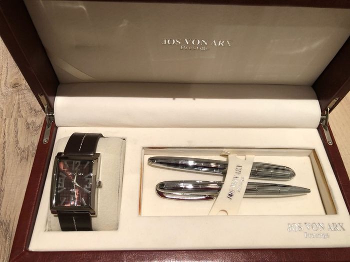 Jos Von Arx Gents Watch and Silver Plated Pen Set