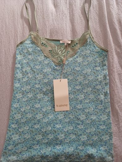 New Ladies Top