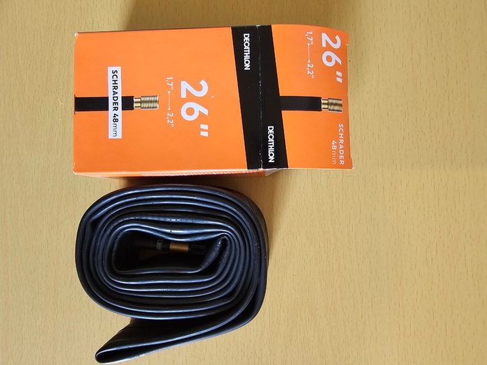 Bicycle inner tube for 26-inch wheels,size 1,7-2,2