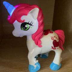 Light-up unicorn toy with sounds