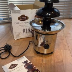Chocolate Fountain Giles and Posner