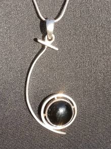 Stunning Sterling Silver Polished Agate Geometric Pendant set