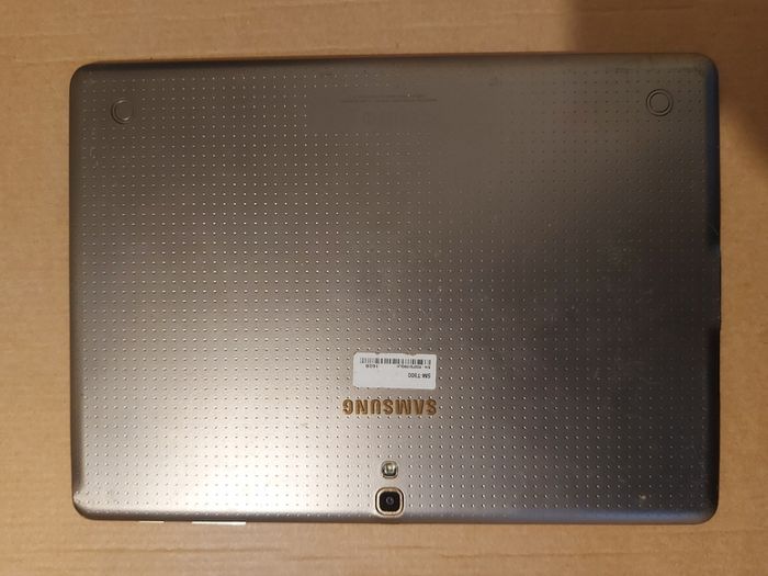 Samsung Galaxy Tab S, 10.5 inch, Model SM-T800, screen has a slight crack or 2 but touchscreen works fine